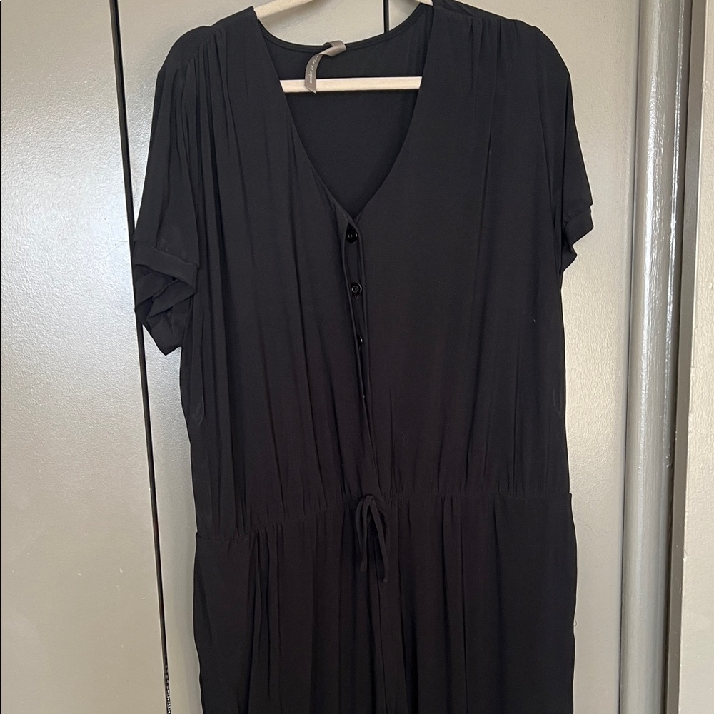Addition Elle Black Short-Sleeve V-Neck Midi Dress with Drawstring